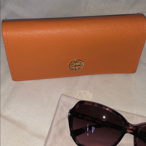 Tory Burch Brown Sunglasses - Picture 6 of 8
